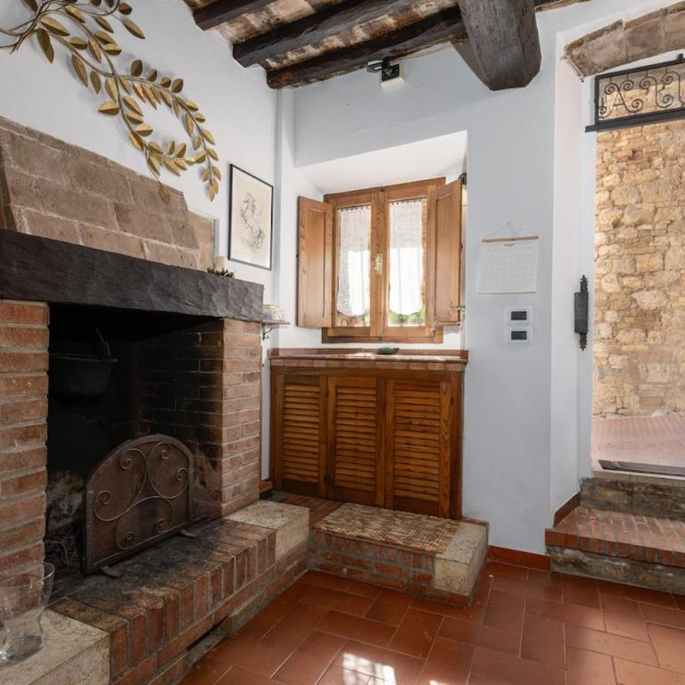 Charme Cugnanesi - 2 room apartment in the medieval heart - Appartamento con 1 Camera da Letto - 18
