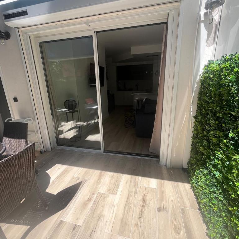 Beau 2Pieces centre ville Terrasse jardin - Appartement 1 Chambre - Vue sur Jardin - 31