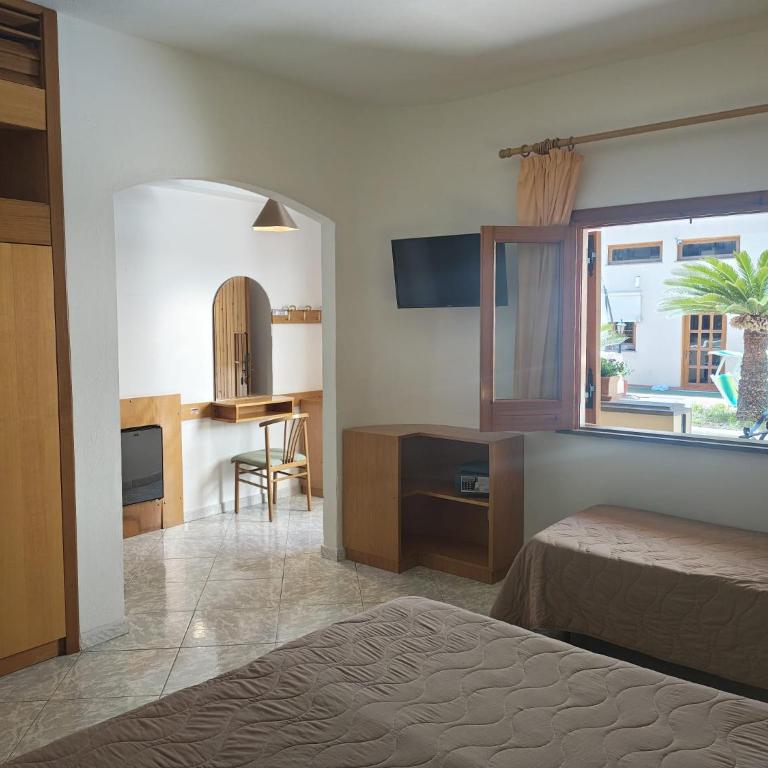 Hotel La Filadelfia - Triple Room - 9