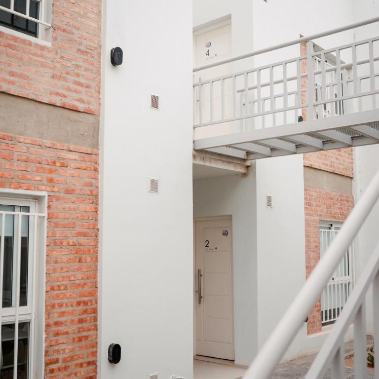 Temporario Sur, para 4 personas con jardín y escritorio, zona IUPA en Gral Roca - Apartamento de 1 dormitorio - 20