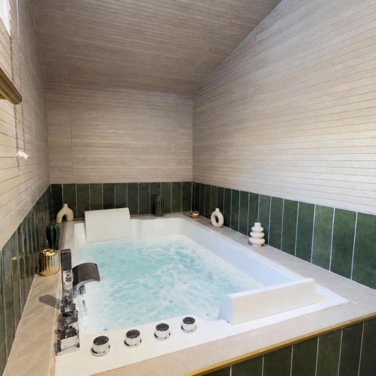 Eden Bali - Spa Privé & Terrasse Romantique - Appartement 1 Chambre - 15