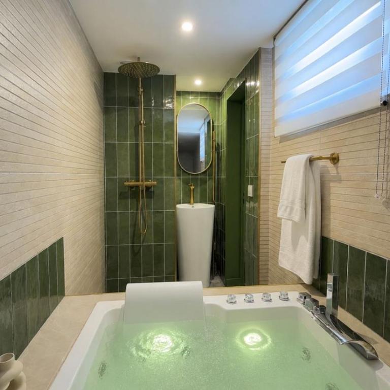 Eden Bali - Spa Privé & Terrasse Romantique - Appartement 1 Chambre - 12