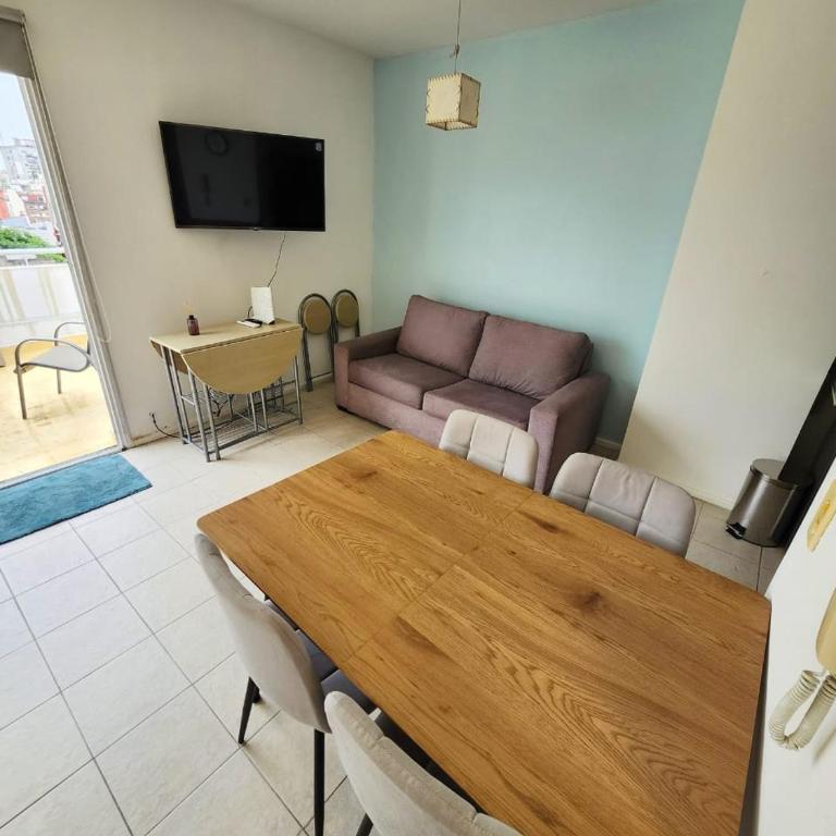 Departamento zona abasto con terraza - Apartamento de 1 dormitorio - 2