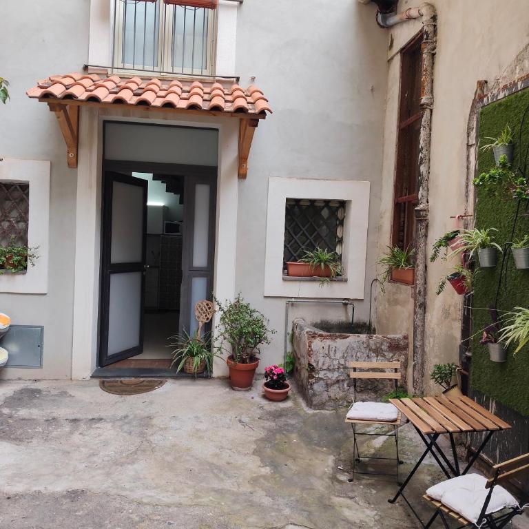 Cortile Bella - One-Bedroom Apartment - 3