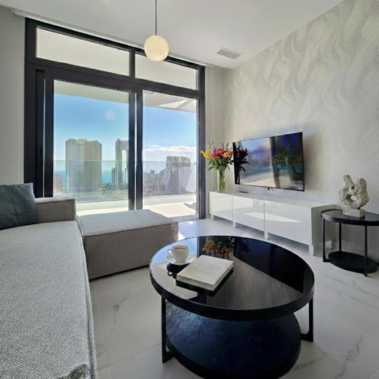 Eagle Tower Benidorm - EAGLE VIEW - 3 bedrooms - Three-Bedroom Apartment with Sea View - 15