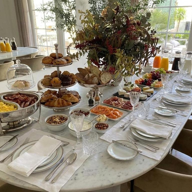 Private F1 House Madrid Direct Track Views - Four-Bedroom House - 32