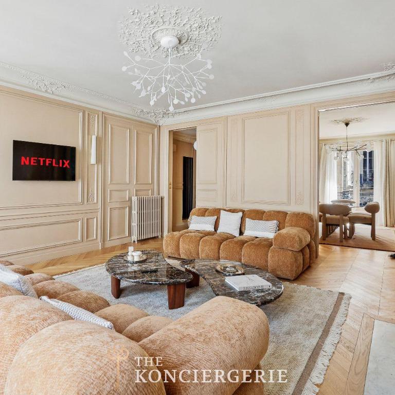 Champs Elysées Luxury Apartment 120 m2 2 Bedrooms AC Lift - Appartement - 1