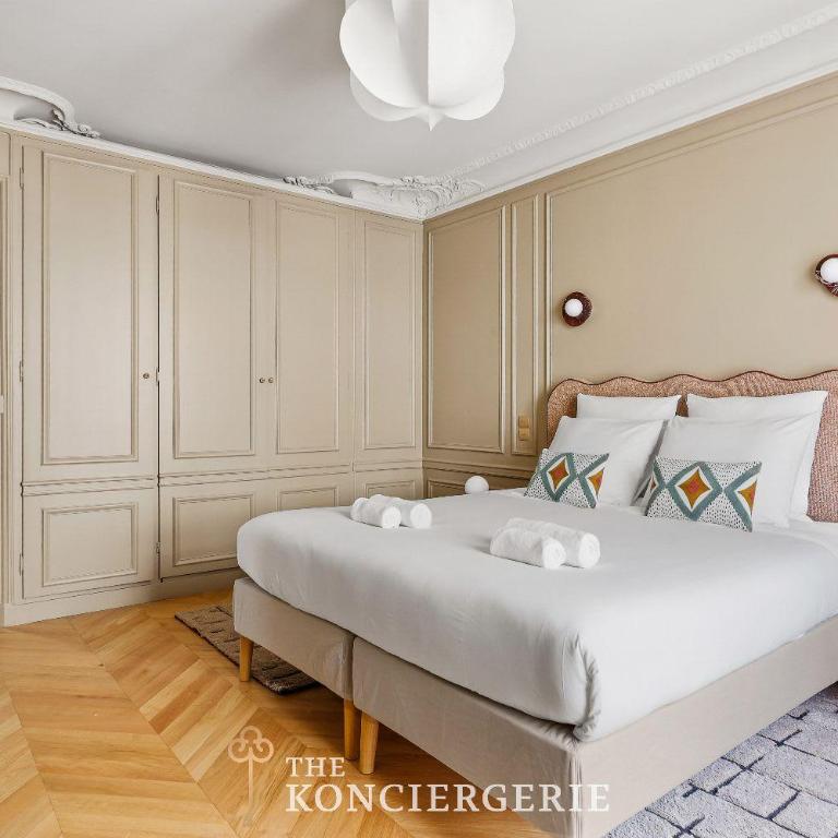 Champs Elysées Luxury Apartment 120 m2 2 Bedrooms AC Lift - Appartement - 9