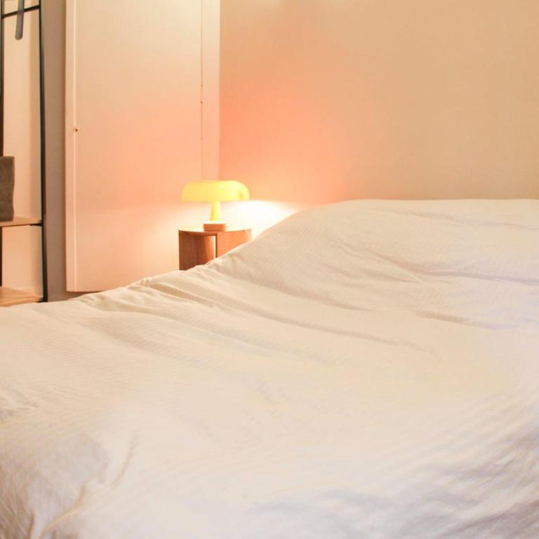 Appartement charmant avec balcon à Paris 11 - Appartement - 7
