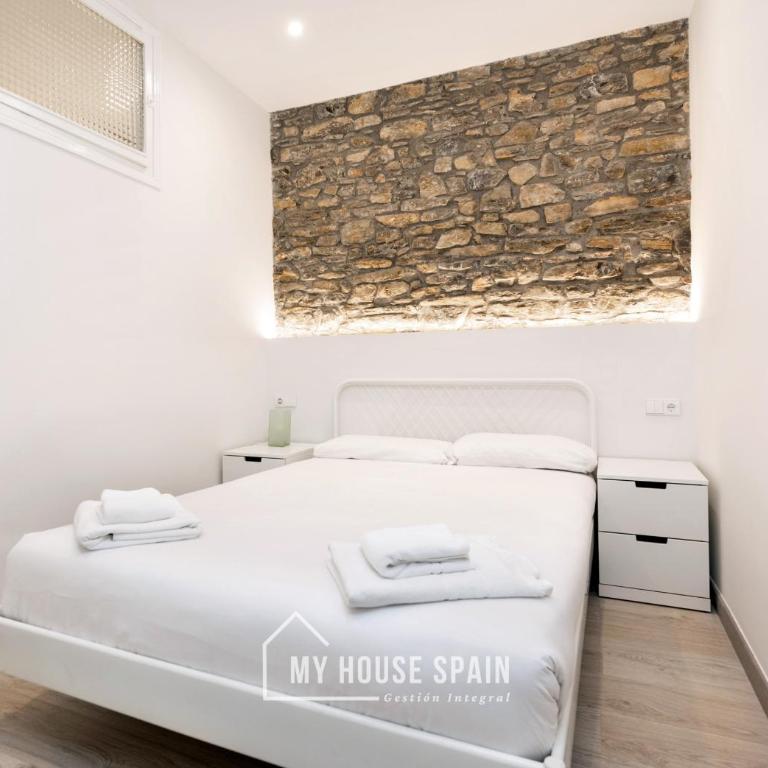 MyHouseSpain - Apartamento renovado en edificio clásico - Apartamento de 2 dormitorios - 16