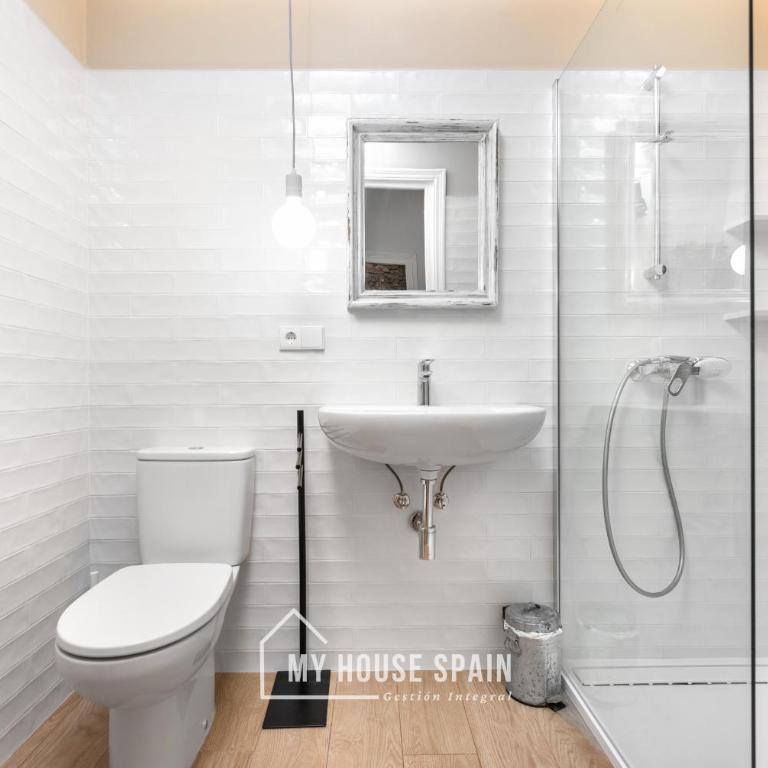 MyHouseSpain - Apartamento renovado en edificio clásico - Apartamento de 2 dormitorios - 18