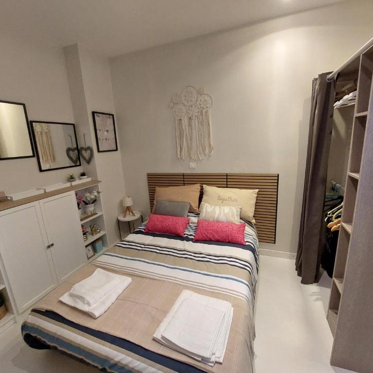 Narbonne Centre Historique Spacieux T2 Confort & Calme - Appartamento con 1 Camera da Letto - 19