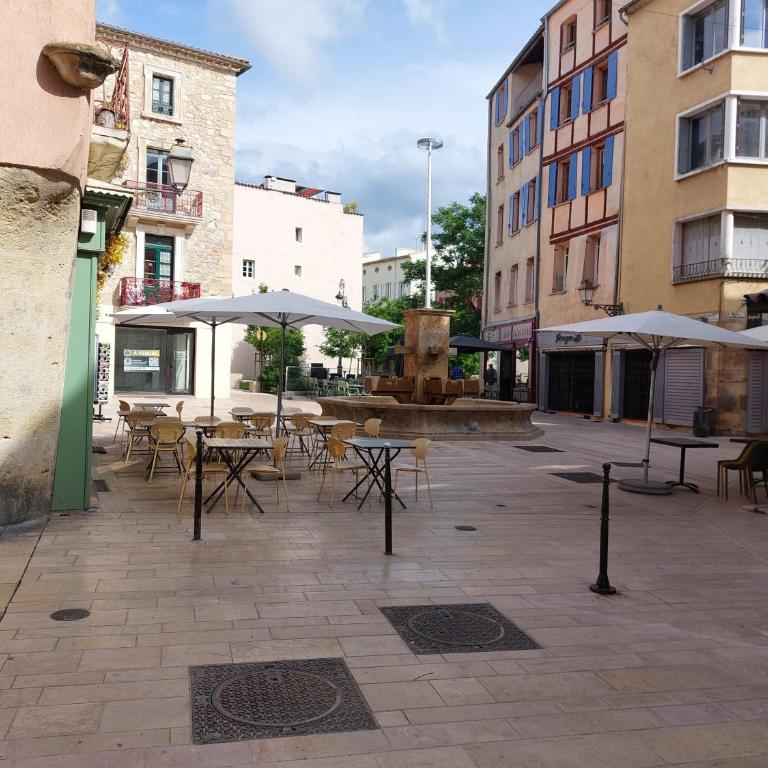 Narbonne Centre Historique Spacieux T2 Confort & Calme - Appartamento con 1 Camera da Letto - 20