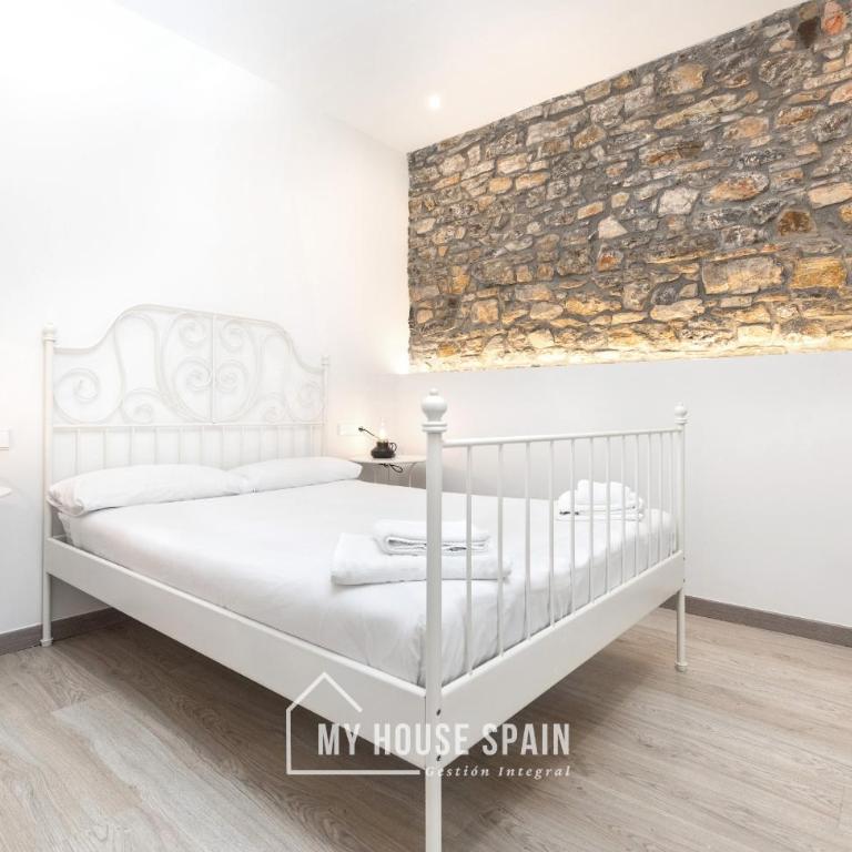 MyHouseSpain - Apartamento renovado en edificio clásico - Apartamento de 2 dormitorios - 13