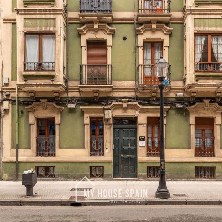 MyHouseSpain - Apartamento renovado en edificio clásico - Apartamento de 2 dormitorios - 20