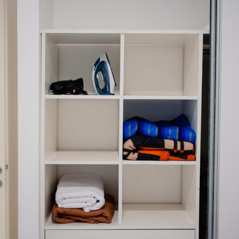 Temporario Sur, para 4 personas con jardín y escritorio, zona IUPA en Gral Roca - Apartamento de 1 dormitorio - 30