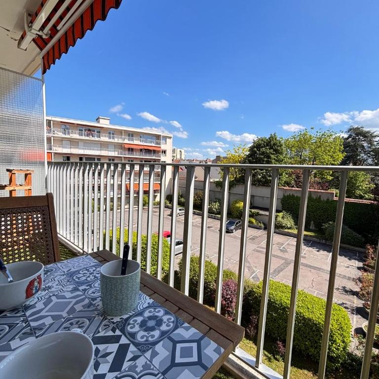 Paix grand T3 avec balcon proche du centre-ville - Appartamento con 2 Camere da Letto e Balcone - 6