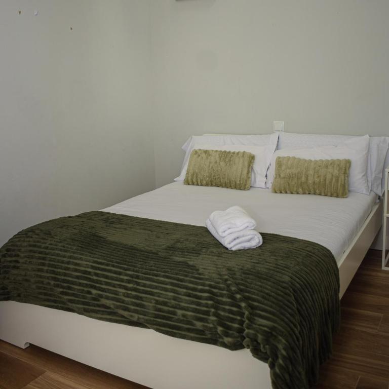 NIDOM-Loft Isturiz - Two-Bedroom Deluxe Apartment - 11