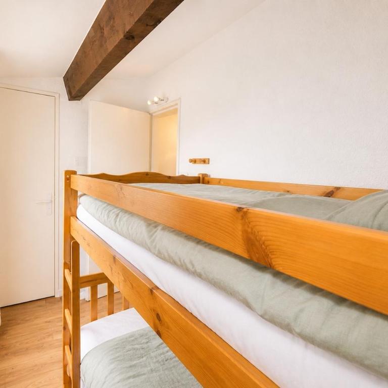 Toison d Or 2 - 5 min walk to beach, terrace and AC - Two-Bedroom House - 22
