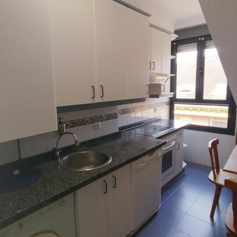 Vivienda Rey Aurelio 2 - Apartamento de 3 dormitorios - 4