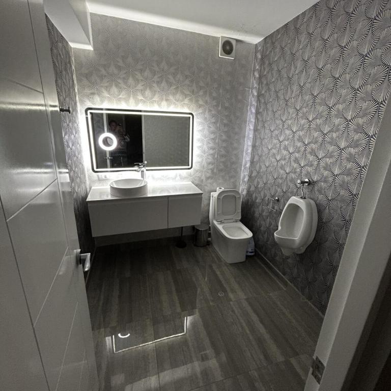 Luxury apartment with park views - One-Bedroom Apartment - 7
