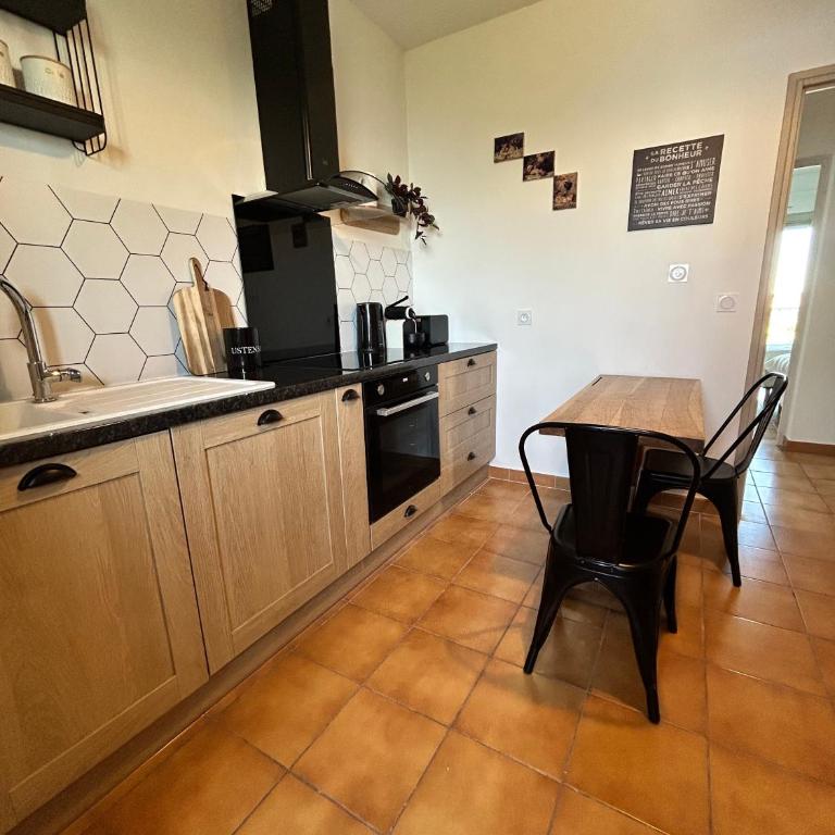 Entre Sorgue et Luberon, au coeur de l'Isle - Appartamento con 3 Camere da Letto - 34