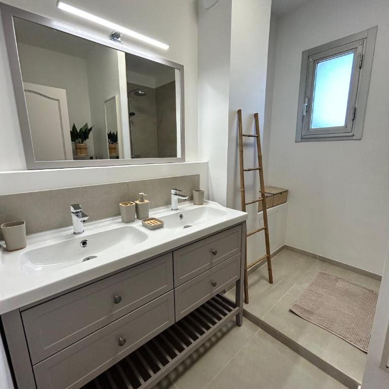 Entre Sorgue et Luberon, au coeur de l'Isle - Appartamento con 3 Camere da Letto - 47