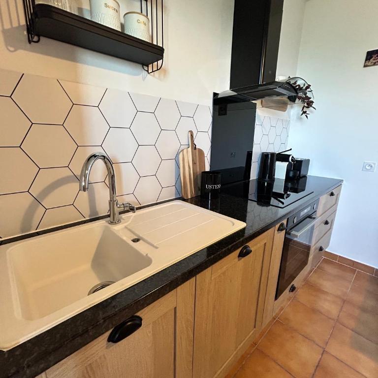 Entre Sorgue et Luberon, au coeur de l'Isle - Appartamento con 3 Camere da Letto - 32