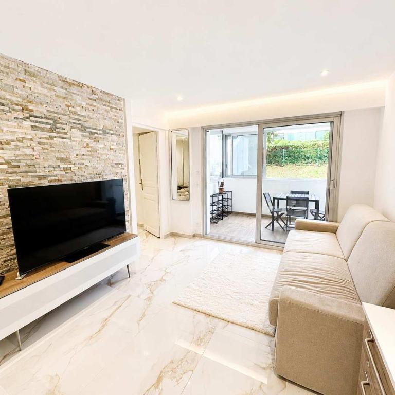 Elegant cocon avec piscine et parking prive - Apartment - 1