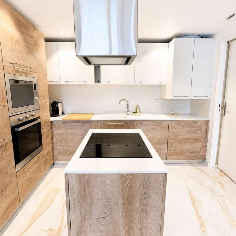 Elegant cocon avec piscine et parking prive - Apartment - 3