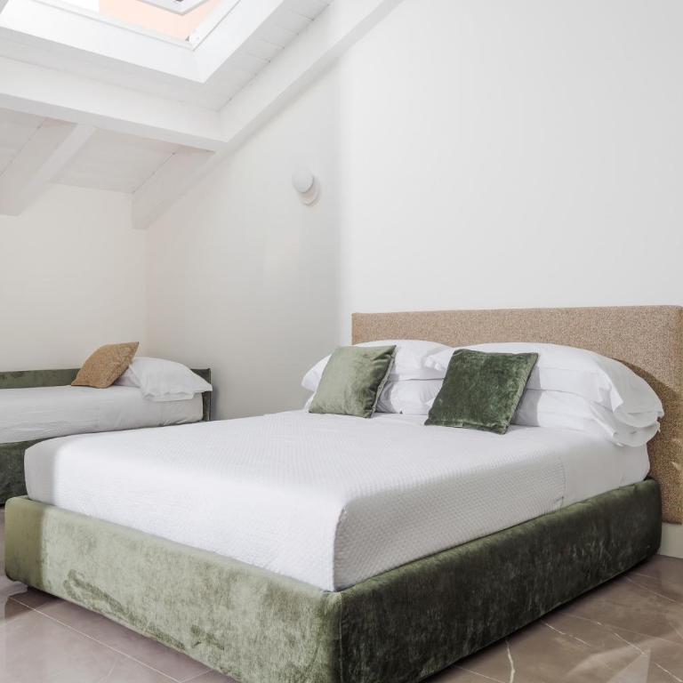 De Vivo Realty - Villa Agatina - Deluxe Triple Room - 2