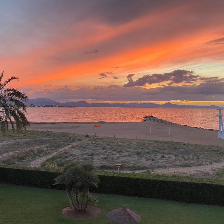 Excepcional vista al mar y piscina - Apartamento de 2 dormitorios - 19
