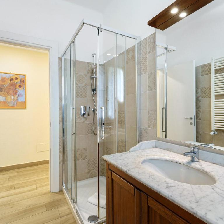 Michy's House - Appartamento Premium con 3 Camere da Letto e Balcone - 26