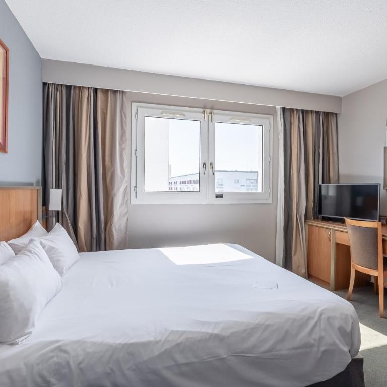 Holiday Inn Calais - Centre Car Ferry by IHG - Chambre Standard Lit Queen-Size - 3