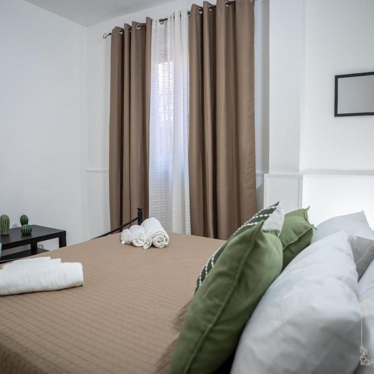 Italia Apartment - Two-Bedroom Apartment - 9