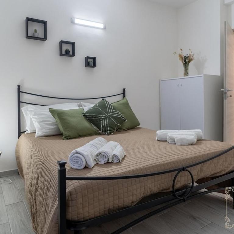 Italia Apartment - Two-Bedroom Apartment - 13
