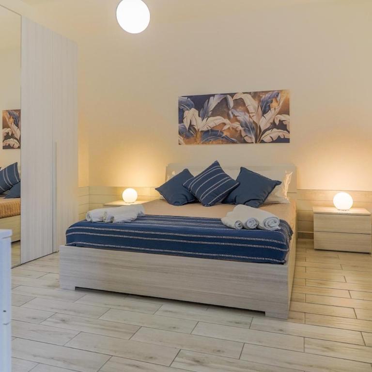 Italia Apartment - Two-Bedroom Apartment - 16