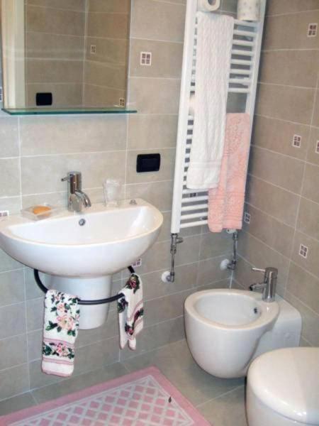Cannaregio Retreat with Canal View - Double Room with Garden View - 5