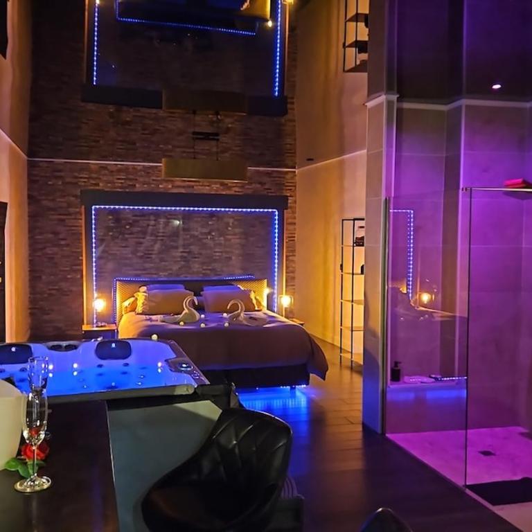 Suite avec Jacuzzi - Clim - Terrasse - Wi-Fi - Suite - 8