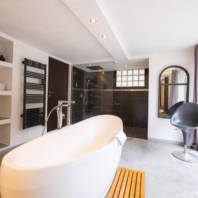 Residence Villa Branda - Villa avec Piscine Privée - 7