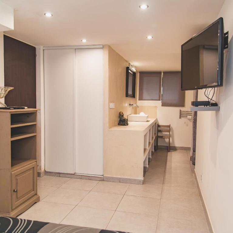 Residence Villa Branda - Villa avec Piscine Privée - 15