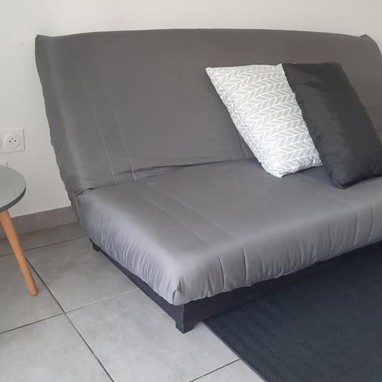 Appartement cosy et lumineux avec belle terrasse, à deux pas du tram Sabines - Appartement 1 Chambre - 12