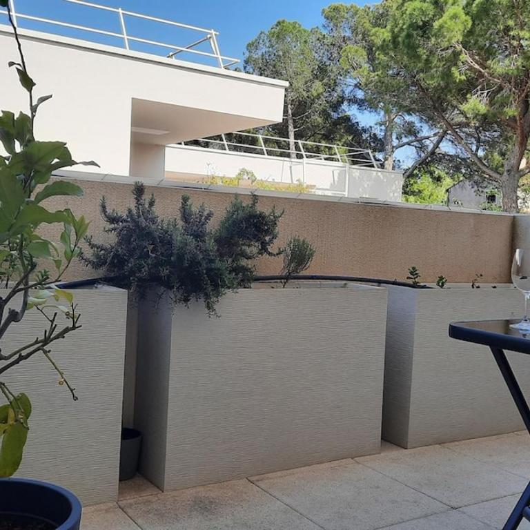 Appartement cosy et lumineux avec belle terrasse, à deux pas du tram Sabines - Appartement 1 Chambre - 19