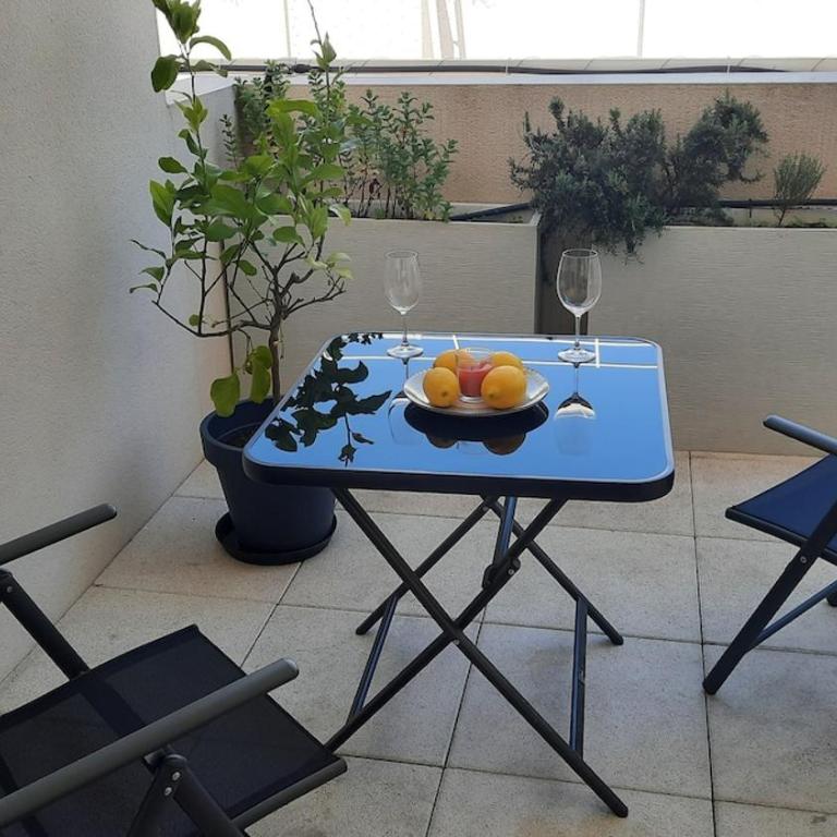 Appartement cosy et lumineux avec belle terrasse, à deux pas du tram Sabines - Appartement 1 Chambre - 20