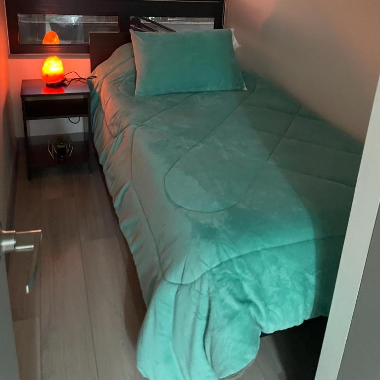 Departamento nuevo con estacionamiento cerca del metro y hermosa vista - Two-Bedroom Apartment - 8
