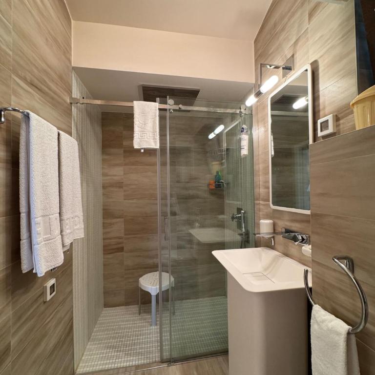 Azur White - One-Bedroom Apartment - 23