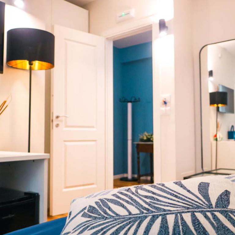 Kucuncy Luxury Apartment - Centro Storico di Lipari - 2 Camere, 2 Bagni - Casa con 2 Camere da Letto - 79