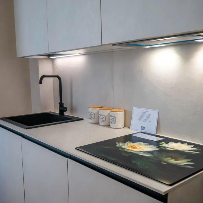 Kucuncy Luxury Apartment - Centro Storico di Lipari - 2 Camere, 2 Bagni - Casa con 2 Camere da Letto - 76