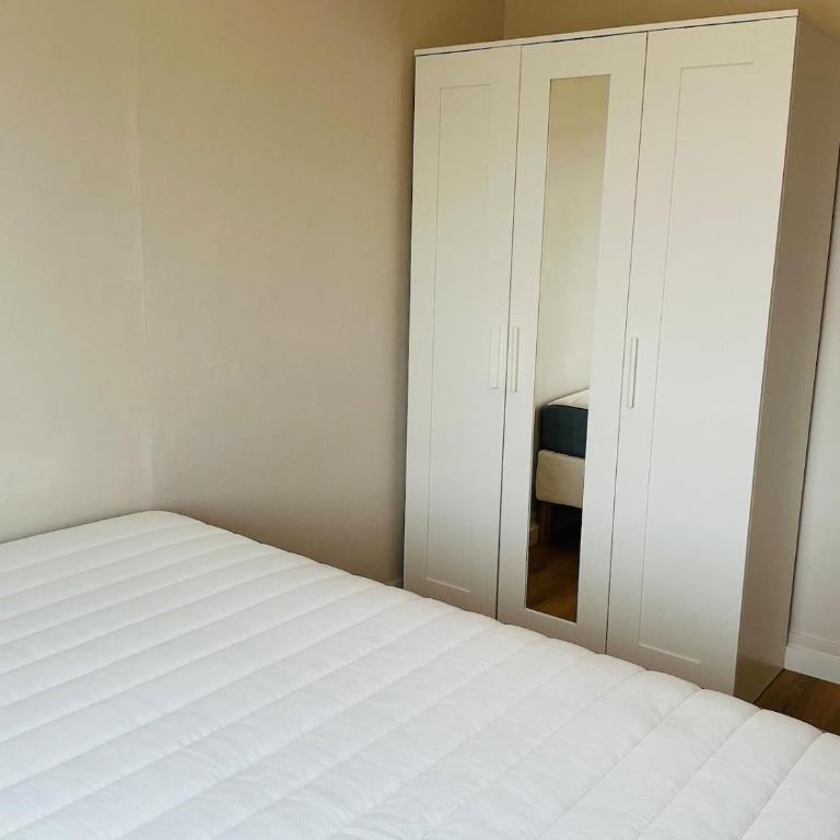 superbe appartement 3 chambres 5 min de la plage - Three-Bedroom Apartment - 7