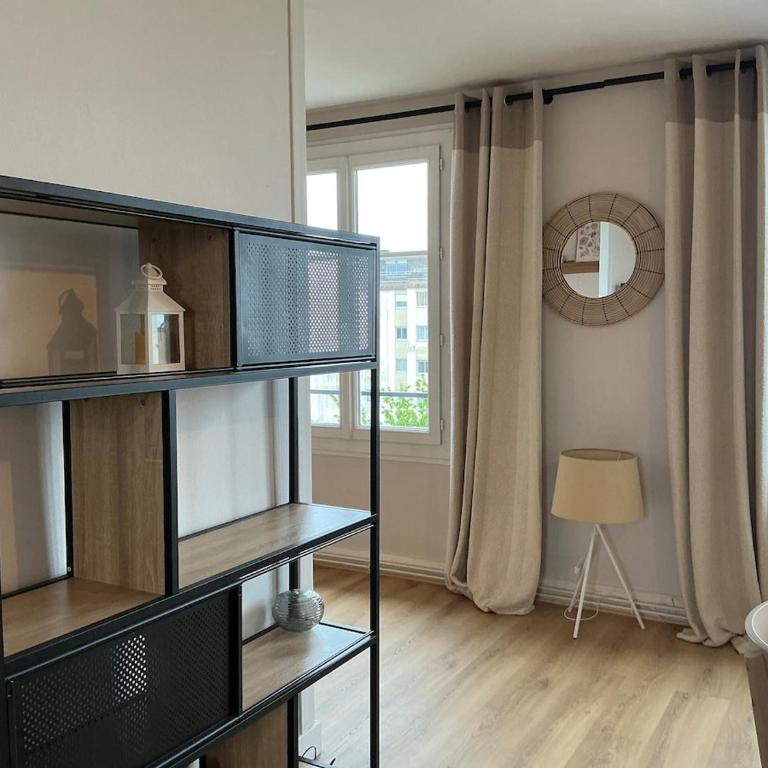 superbe appartement 3 chambres 5 min de la plage - Three-Bedroom Apartment - 12